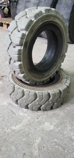 Ner123 - Сплошная шина 15x4 1/2-8 125/75-8 Solideal