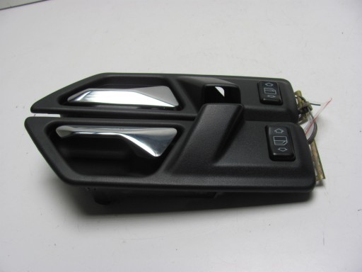 Mercedes W124 S124 Ручки задніх внутрішніх дверей з перемикачами вікон