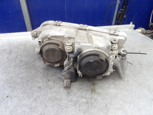 VOLVO S40 light front right 301155270 HELLA