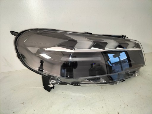 light front reflektor right PEUGEOT EXPERT IV TRAVELLER 24- FULL LED