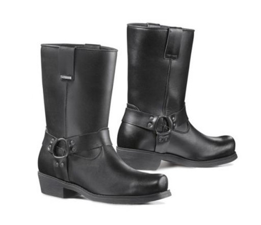 ТЕНЕВАЯ ОБУВЬ ФОРМИРУЕТ РАЗМЕР. 44 ()