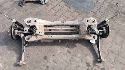 träger / Achsträger heck TOYOTA AURIS II