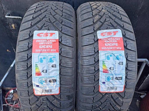 205/55R17 CST Medallion Winter WCP1, новая пара зимних шин.