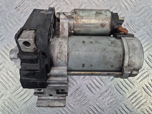 BMW 1 F20 116d starter 8572918 B37D15A
