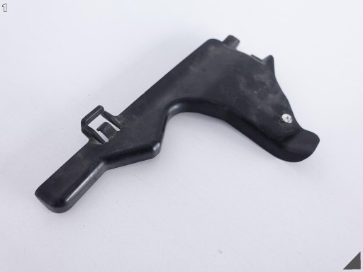 MERCEDES C-KLASA W205 support holder left W bumper rear part