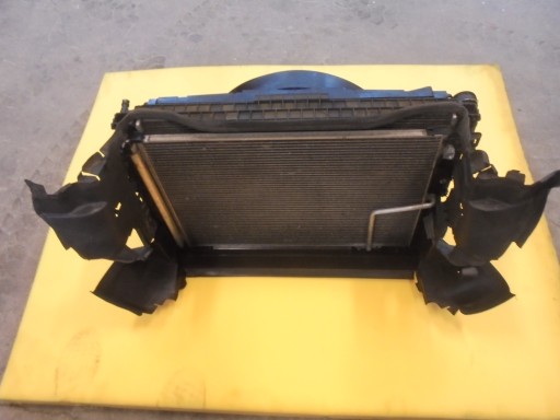 MERCEDES CLS W218 ПЕРЕДНИЙ РЕМЕНЬ РАДІАТОРА