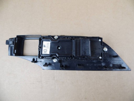 Toyota RAV4 V 2018+ panel window control switch left front front 84040-42030