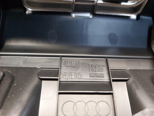 Audi A7 II 4K8 4M0 TFSI cover supports boot rear part 4K8863471
