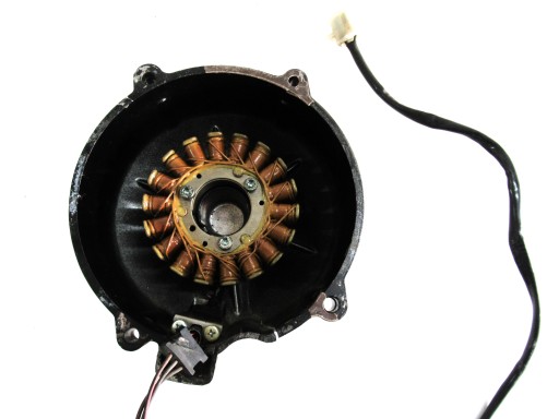 12341010334 - Kawasaki ZR 7 генератор