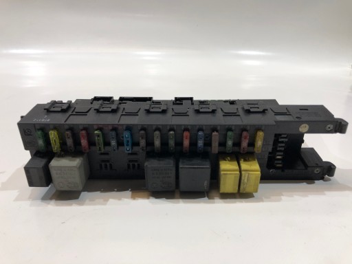 0025457801 13262 - БЛОК ЗАПОБІЖНИКІВ MERCEDES W203 BSI SAM