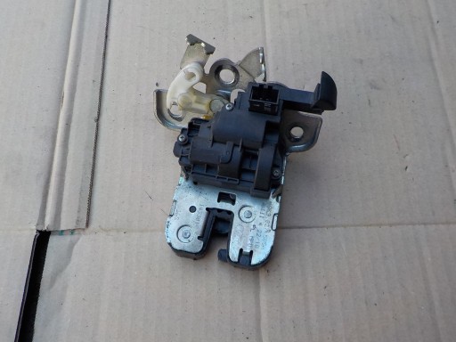 lock bonnet rear part seat ibiza IV kombi 2010r