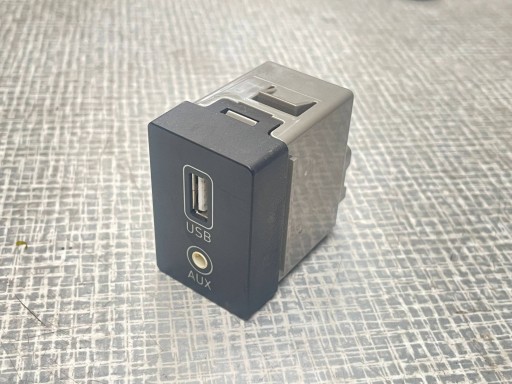 Adaptateur AUX HYUNDAI KONA et 96120-K40004X @A