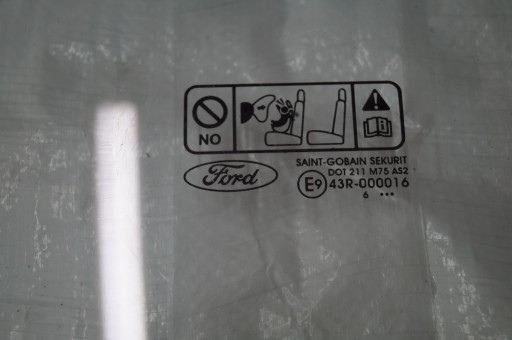 window door front left FORD FOCUS MK2 II 2 06