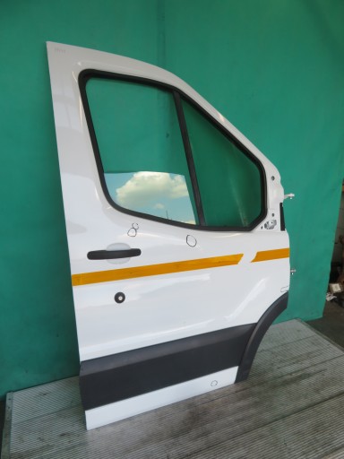 dveře pravý předek pravé přední FORD TRANSIT MK8 15R