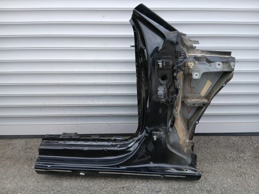 AUDI A4 B9 LIFT sedan quarter right threshold pillar