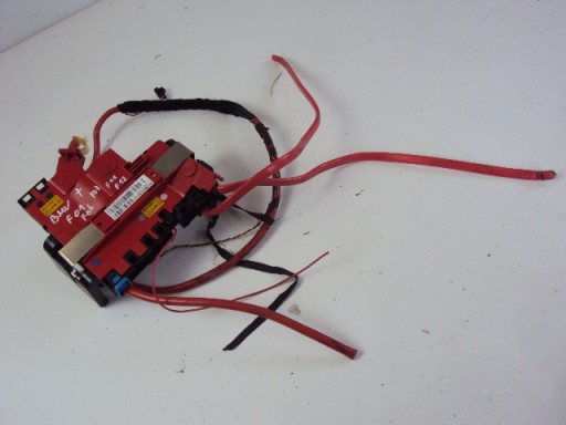 9240490 - Розподільник напруги KLEMA BMW 7 F01 F06 F07 F11