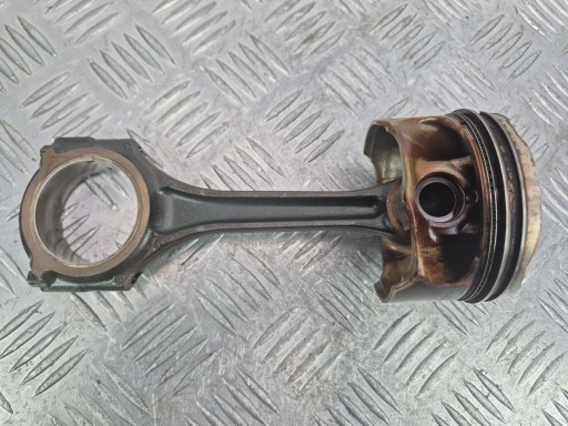 piston with connecting rod Mercedes A200 W176 DFA2700317 270.910