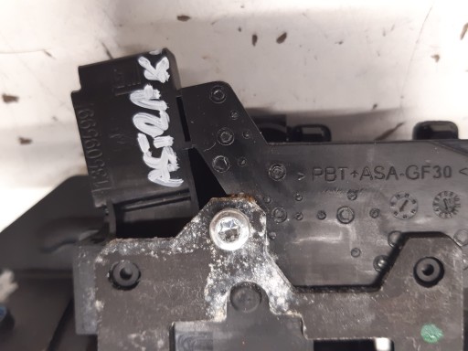 lock bonnet 13509599 Opel Astra K