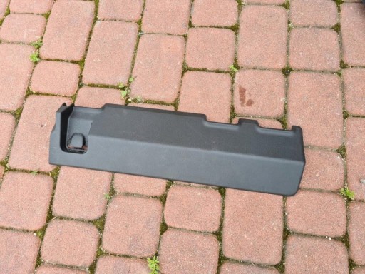 plastic cover seat 2 rzad right Opel Zafira C 13363140