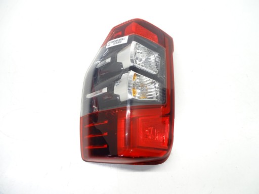 light rear right Mitsubishi L200 8330B216
