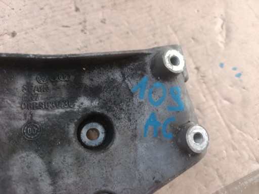 supporto alternatore AUDI A4 B6 2.0 06B903143L