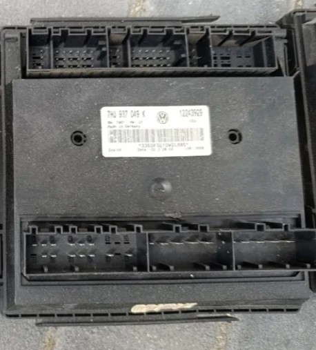 VW T5 Unité commande confort T5 7H0937049K