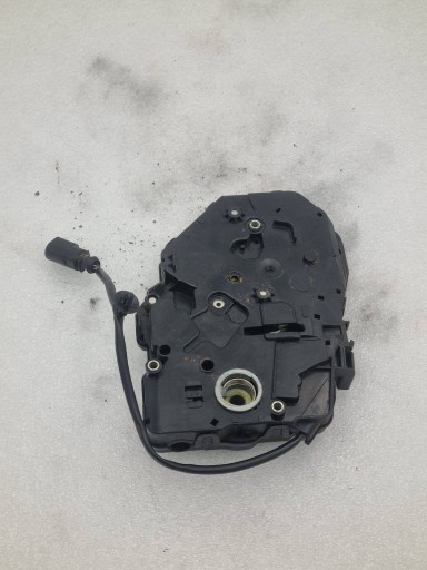Schloß Tür links heck skrzydelka VW Transporter T5 Lift 7H0827201BA