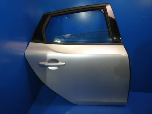 Volvo V40 II 12- door right right rear part rear. 711-16 complete as for FOTO