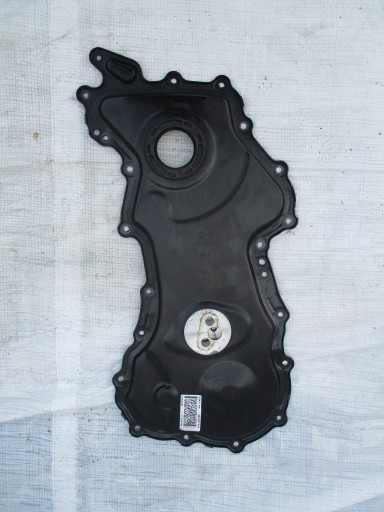 135027147R 82001567304 - КРЫШКА ГРМ RENAULT TRAFIC III NISSAN 1.6 DCI