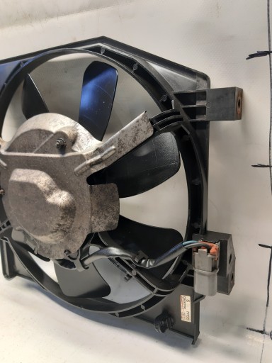 Boîtier ventilateur radiateur MAZDA PREMACY et 1 1.8 B