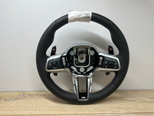 kormány M PAKIET LOPATKI FULL BMW U11 iX1 U10 iX2 ELEKTRYK