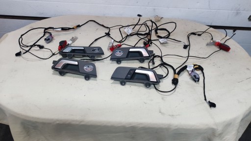 Дверні ручки з підсвічуванням Audi A4 S4 B6 B7 Європа