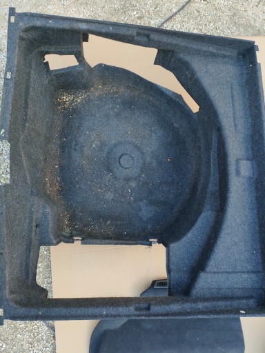 MERCEDES W211 KOMBI side boot black, mats