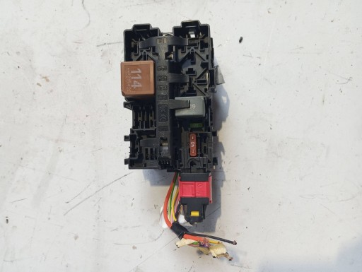 Module fusibles Complète Peugeot 208 et 9812661980
