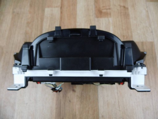 Toyota Yaris IV Mazda 2 KB 2022 1.5 HYBRID dials