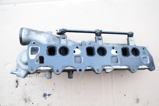 6420907737 - MERCEDES W211 W219 3.0 V6 впускной коллектор