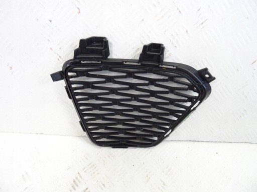 RANGE ROVER SPORT SVR L494 grid of a bumper left front front