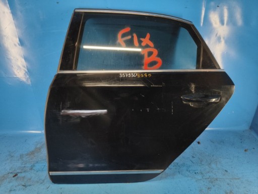 561 833 - Задняя дверь левая volkswagen passat usa 14-