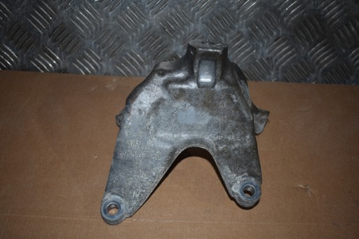 perfect condition holder engine mount left PORSCHE AUDI 1