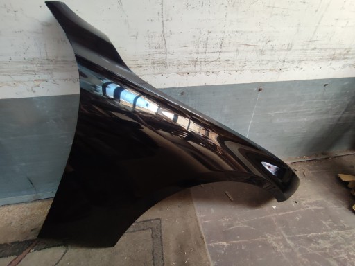 668, - Бризковик передній правий bmw f30 f31 668