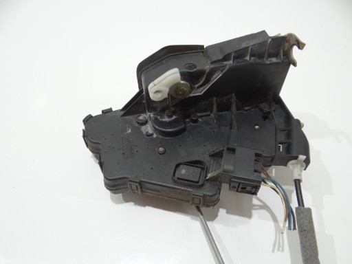lock door left rear part BMW E46 TOURING 7011245