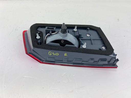 light right rear to the bonnet LED BMW G30 7376474
