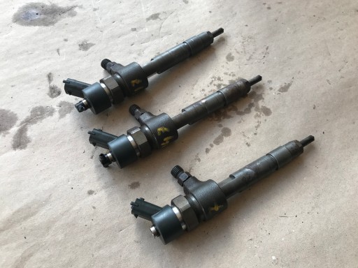 FIAT ALFA ROMEO 147 1.9 JTD injector 0445110068
