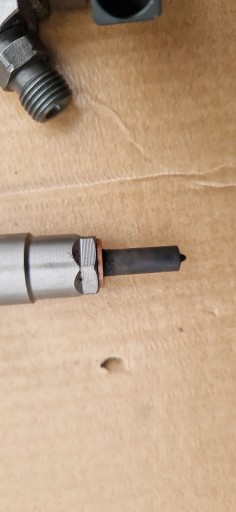 Einspritzdüse 05L130277M VW SKODA wie neu KPL ORYG