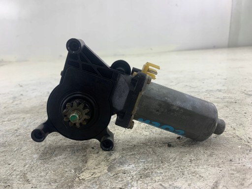 MERCEDES W202 mini motor windows right front 0130821639