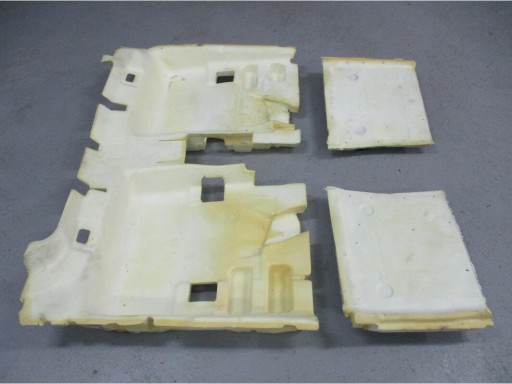 RENAULT MEGANE IV HTB ЗВУКОИЗОЛЯЦИЯ ПЕНЫ ПОЛ