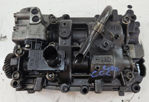 Audi A4 B8 8K A5 8T Q5 8R 2.0 TDI CGL 03l103537 pump oil oil