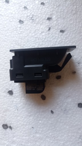 BOUTON DU CAPOT PORTE COFFRE HAYON AUDI A6 4K0959831