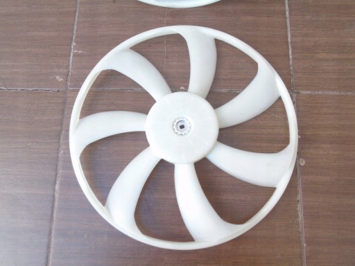 Пропеллер вентилятор радиатора AURIS E15 1.3-1.8 B 07-