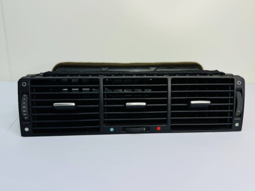 Lüftungsgitter des lüfters mitte Audi A8 D2 4D0820951 KRATKI Klima